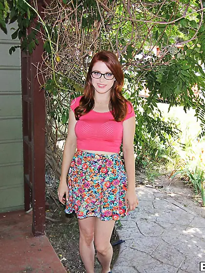 We are back,  and it's time to smash some sweet white girl pussy!