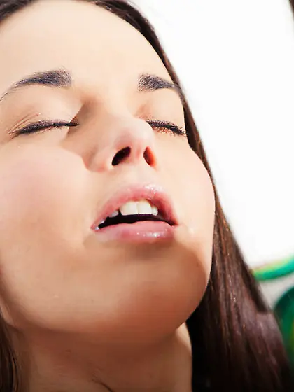 Girlfriends bed licking masturbating