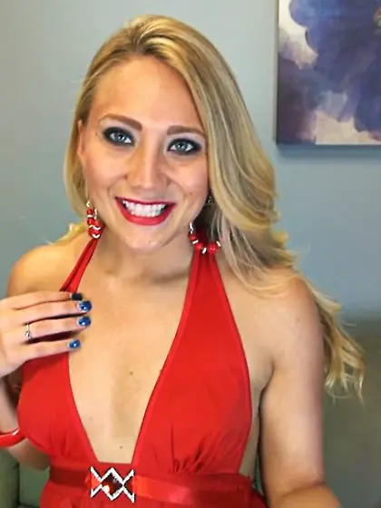 Cute blonde beautiful eyes