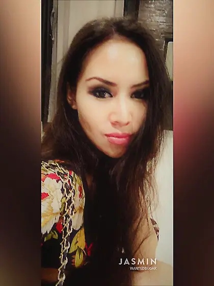 Bisexual asian camgirl