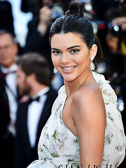 Kendall Jenner Makes Sure Everybody's Looking At Her