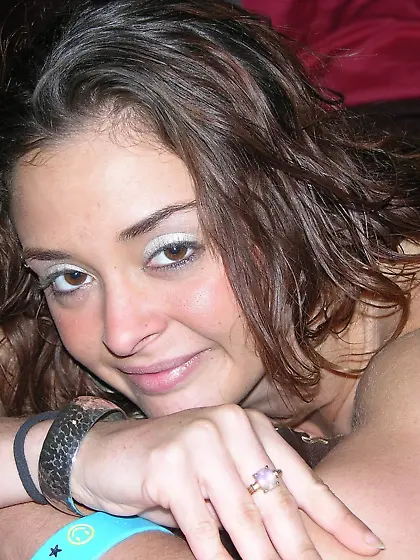 Diamond - 650 High-Res Pics - (1600x1200) - WEBSITE LINK