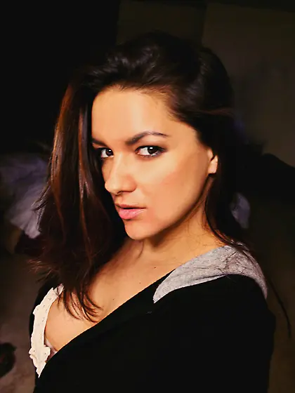 Sexy brunette shares private