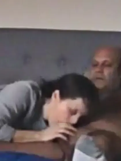 Breakfast w married milf in bed