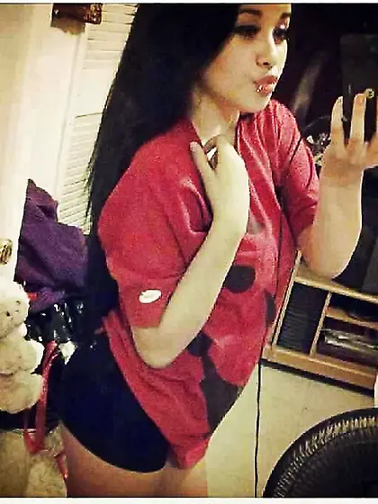 Alejandra loves getting fucked.  Leave dirty comments