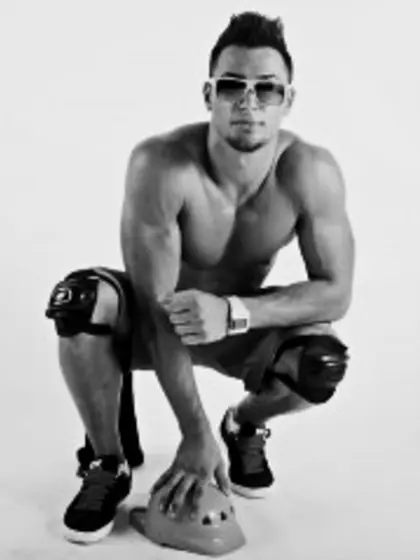 Brunette striptime perform close