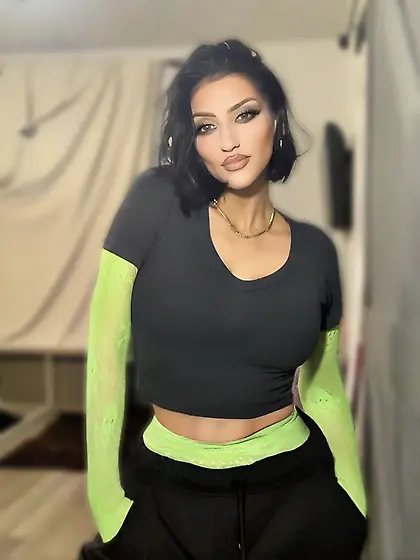 Married Muslim Slut selling herself online