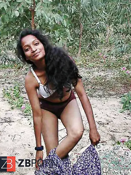 Indian aunty flashing