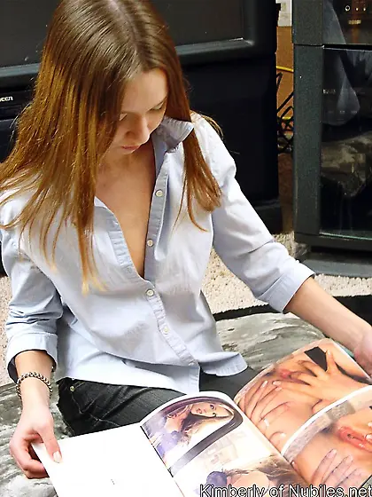 Petite chick Kimberly Nubiles pulls down her clothes and puts he