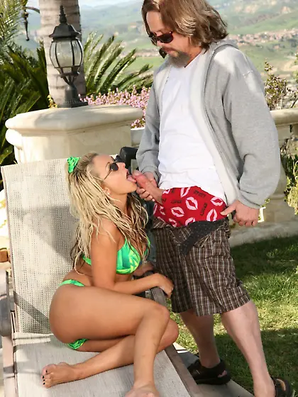 Bobbi Starr enjoys doggystyle fucking