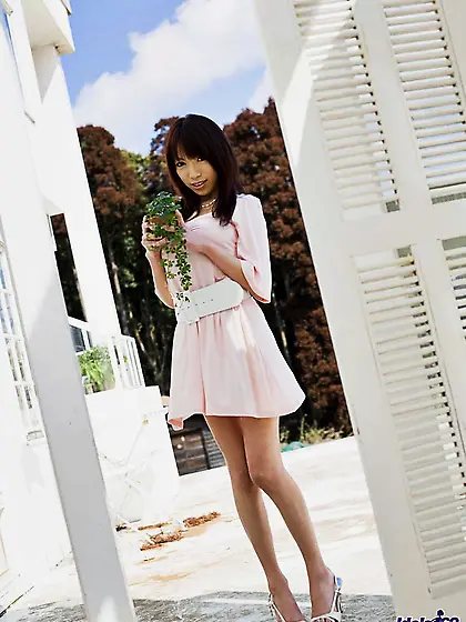 Asian babe Kanako Tsuchiya is not ashamed of going out absolutel