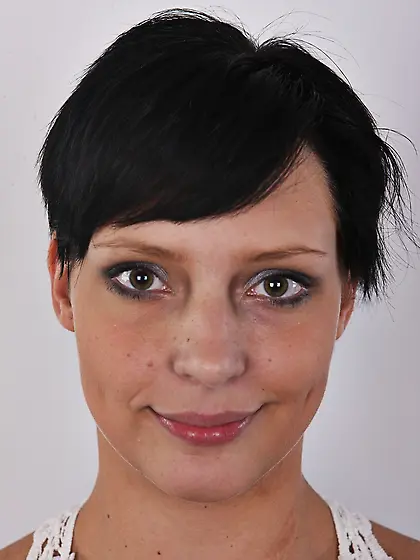 Diva with natural boobs makes boys' dirty dreams about seeing he