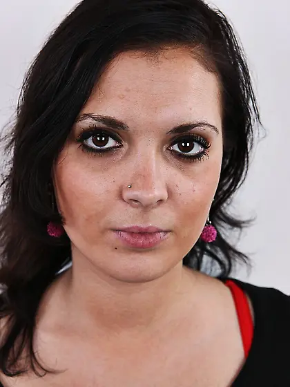 Sweet face chick sexy