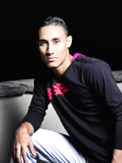 Brunette zack perform anal