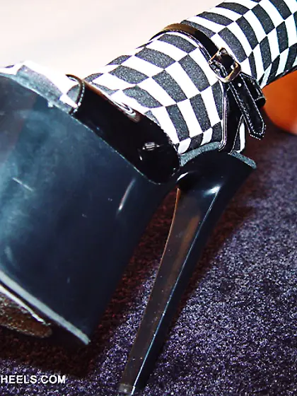 Chastity - Top hat and Heels