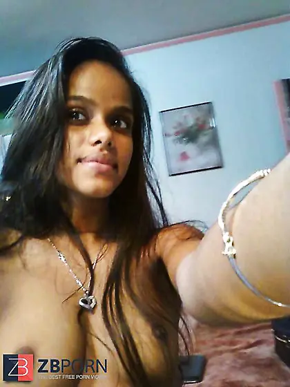 Latina SelfShot