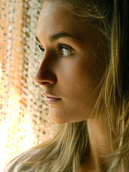 Katya D takes her tight blue jeans off and shows us her fantasti