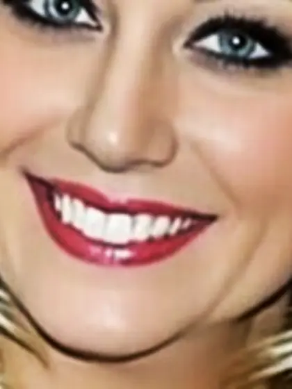 Intensely sexy blonde milf Liz. What would you do?