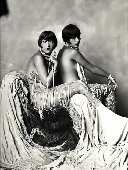 Sexy showgirls lucious outfits