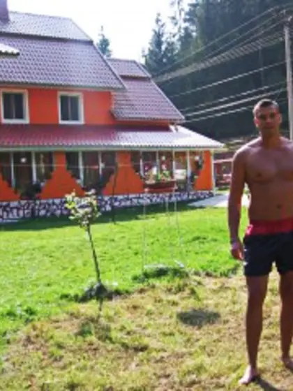 Brunette xboyfitnessx2 perform close