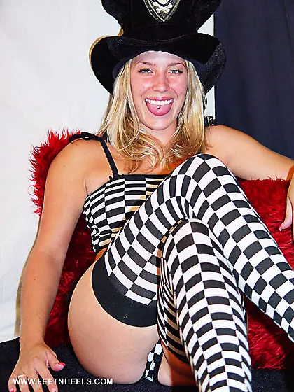 Chastity - Top hat and Heels