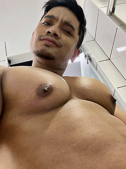 Huge (Male) Tits of every flavor