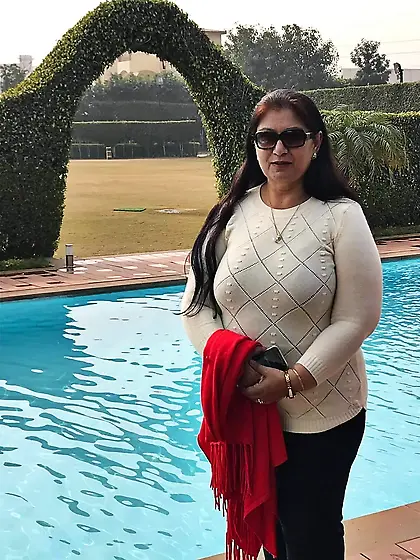 My chunky thiqq horny aunt... yay or nay ?