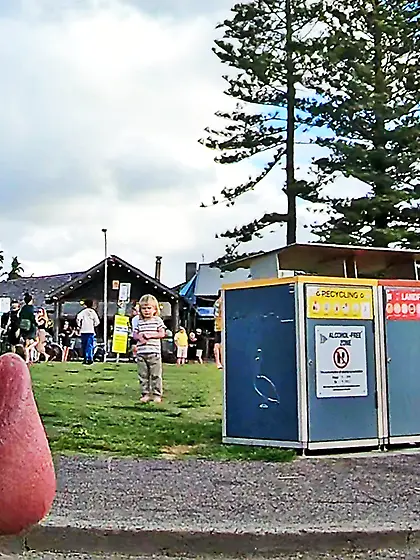 WNBR Byron Bay public erection happy hoots & grins