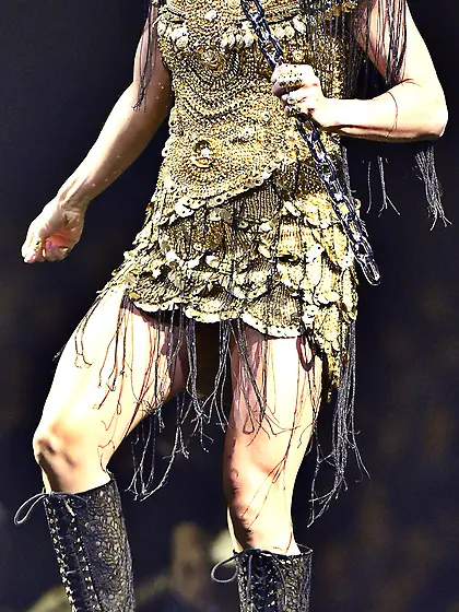 Putas famosas en minifalda