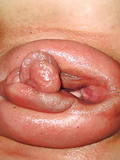 AnjaCawas aufgepumpte votze