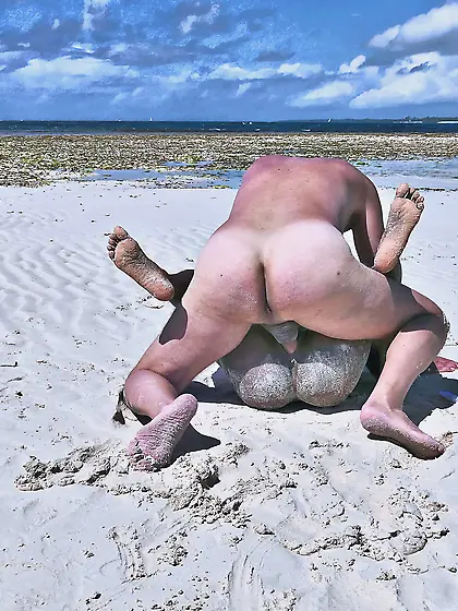 Fucking on the beach,  interracial beach porn in Africa