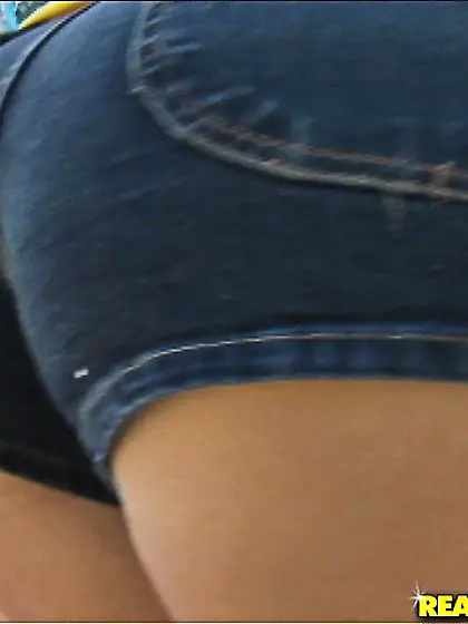 Hot moms Keri Lynn, Brianna Ray, Kenna and Kristen Cameron get t