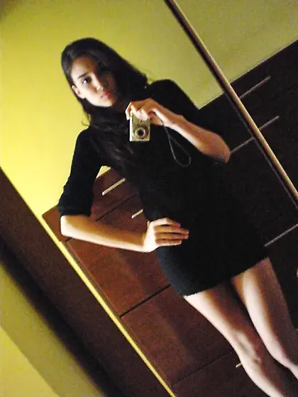 Skinny latina teen displays