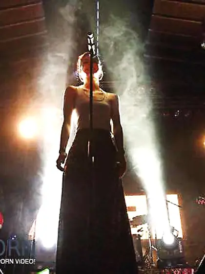 Lena Meyer-Landrut GEILES Unterhemd und Leopard-Rock