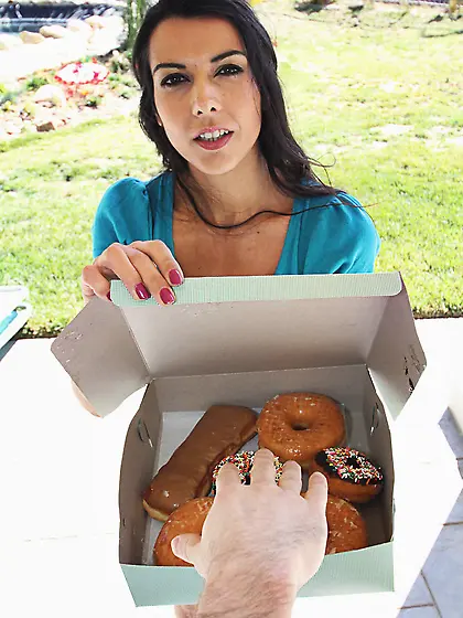 Lou Charmelle offers come donouts to a black stud and then blows