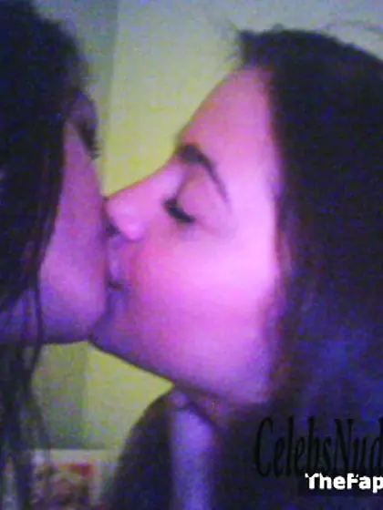 Vanessa Hudgens Nude