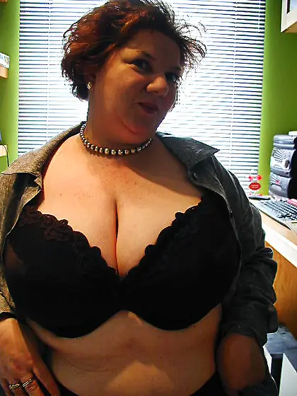 BBW Cougar Chris 44 G from United Kingdom