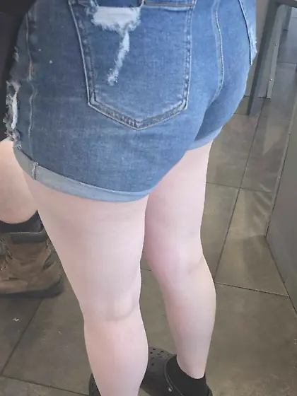 creepshot of ex girlfriend's ass