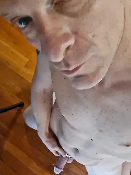 Cheating Husband Grindr Photos