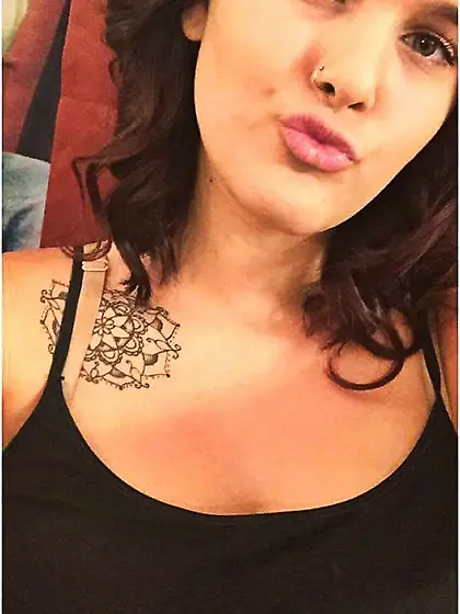 Skinny/chubby girlfriend.  Share & cum on her pics!