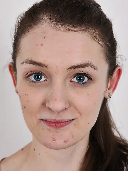 Vagina of skinny girl Eliska gets wet and she has to expose it a