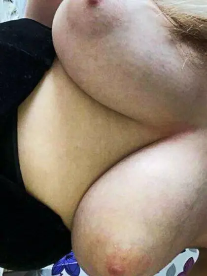 Yummy Jessica! You dumb Whore!