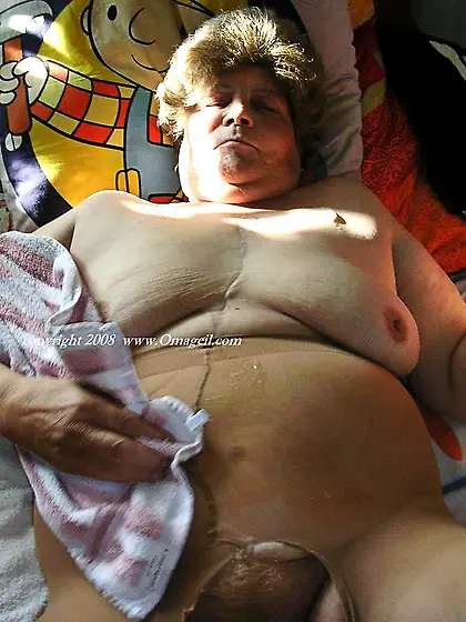 So old Grannies and strip (03)