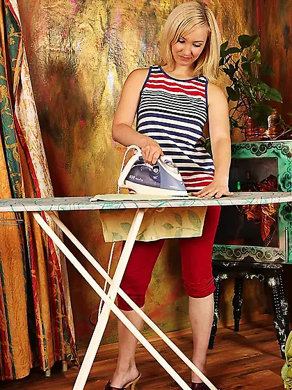 Blonde cutie Lenna Karupspc feels real ecstasy when petting her