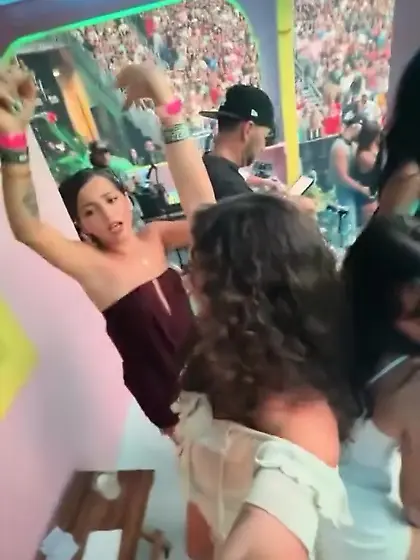 Dafne Keen, Isabel Merced, Amanda Diaz