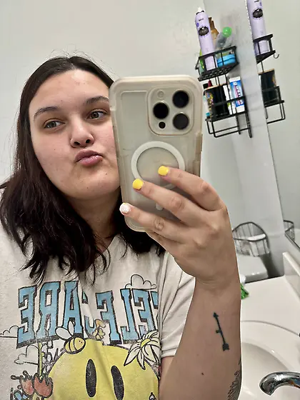 Skinny/chubby girlfriend. Share & cum on her pics!