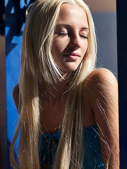 Adventurous blonde teen showing her half-naked body outdoors Vid