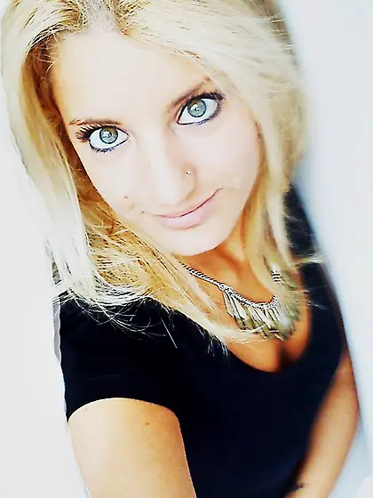 aime se masturber sa belle chatte