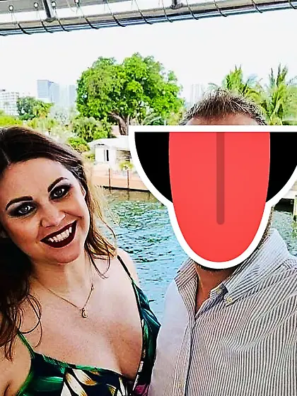 Claudia shows off her whole body on the beach