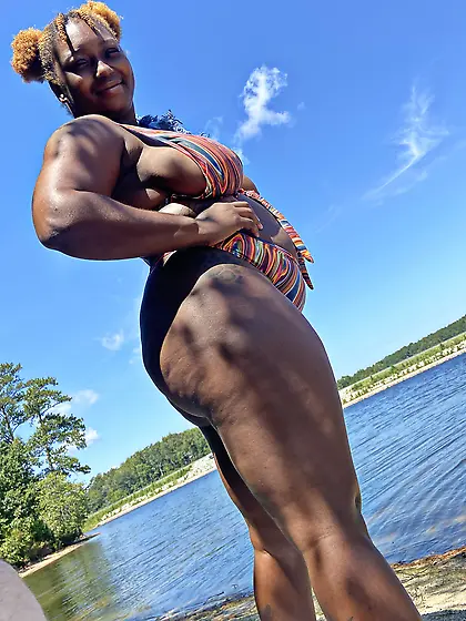 Thick black ho